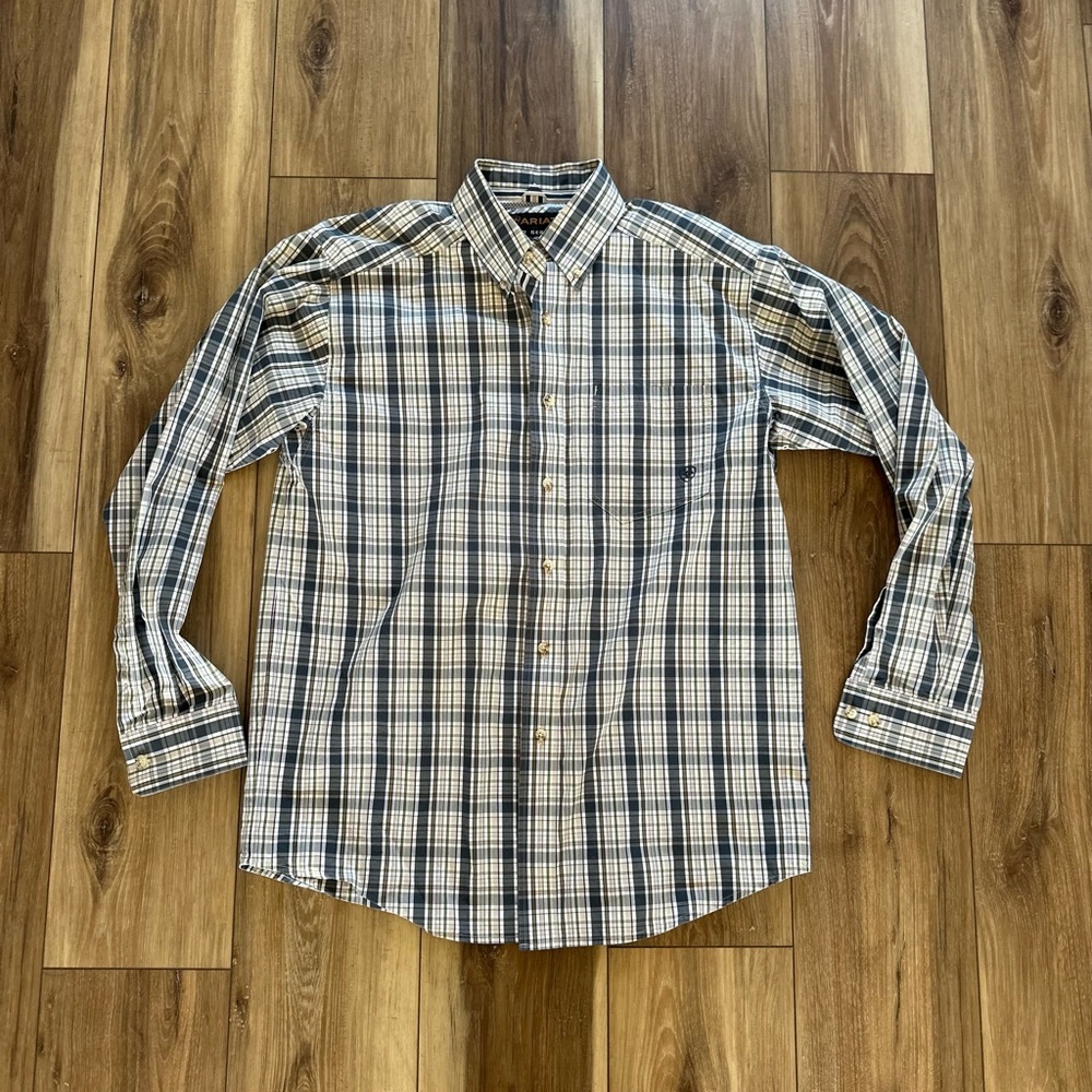Ariat Pro Series men’s button down plaid long sleeve shirt size medium